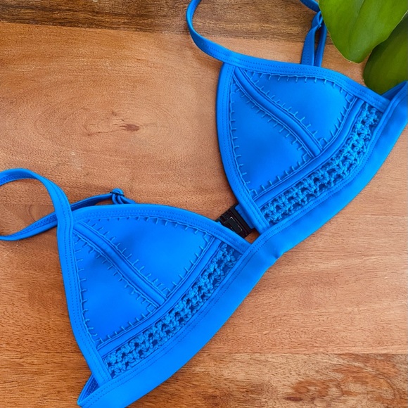 Triangl Swimwear  Farrah Neoprene Embroidered Bikini Top Size Small - Picture 1 of 4